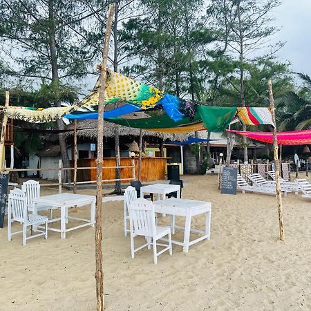 Beach Wave Hotel Arugam Bay Bagian luar foto