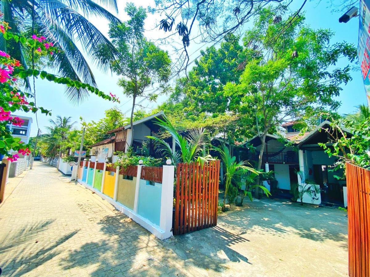 Beach Wave Hotel Arugam Bay Bagian luar foto