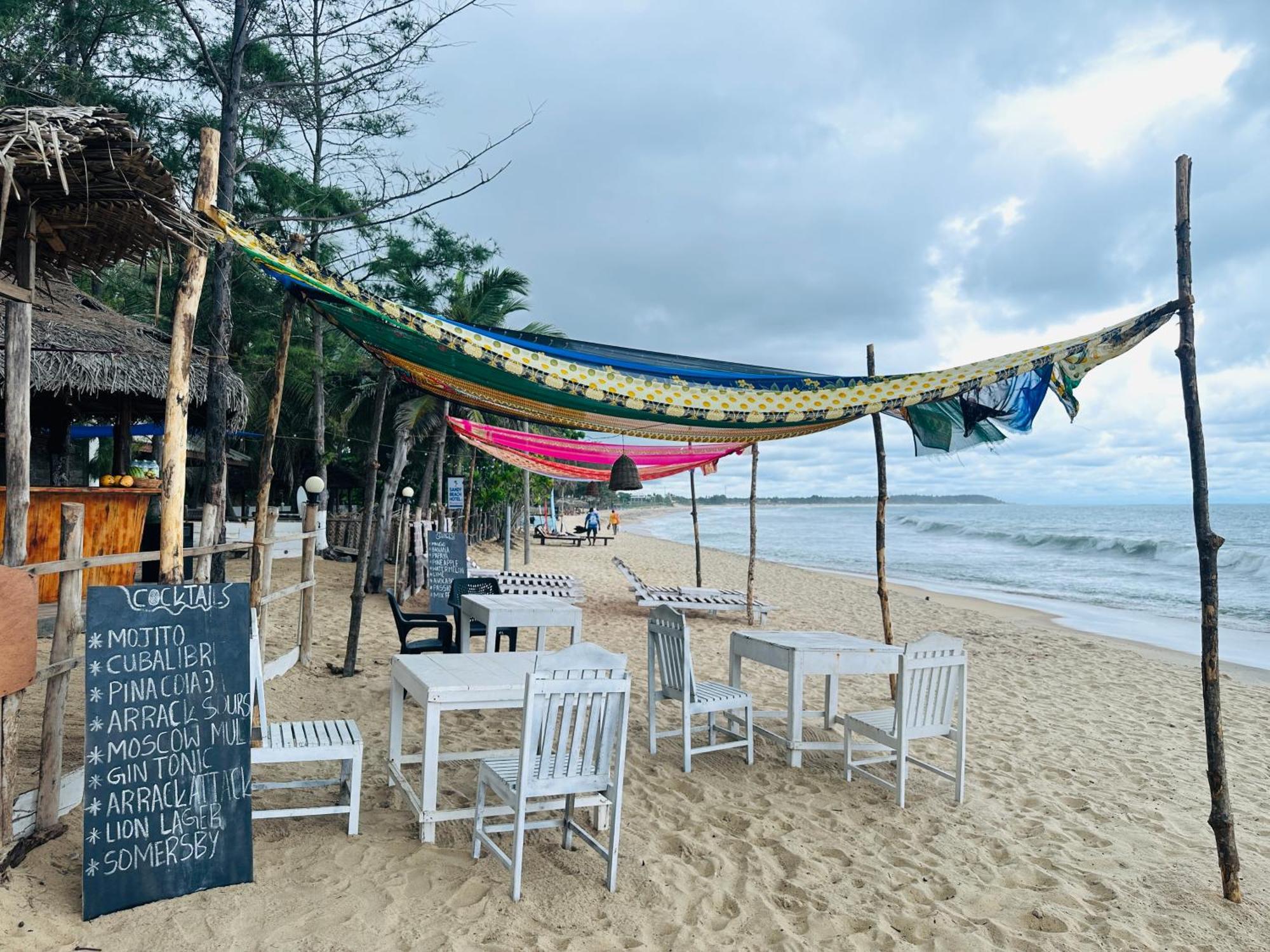 Beach Wave Hotel Arugam Bay Bagian luar foto