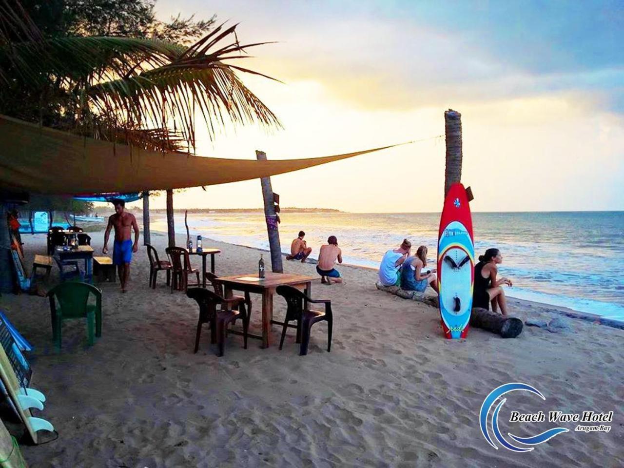Beach Wave Hotel Arugam Bay Bagian luar foto