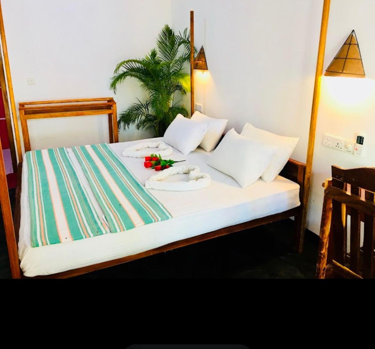 Beach Wave Hotel Arugam Bay Bagian luar foto