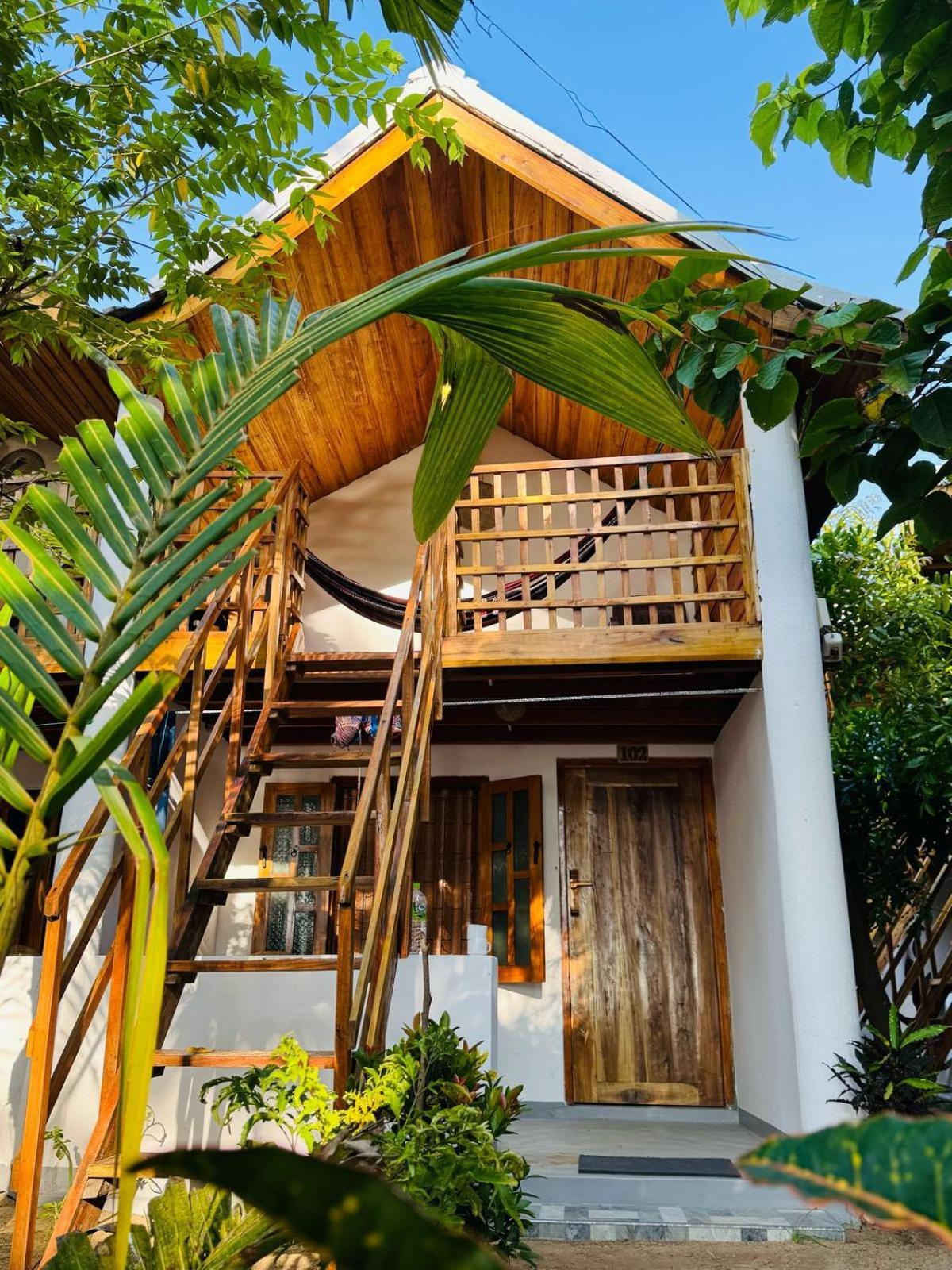 Beach Wave Hotel Arugam Bay Bagian luar foto