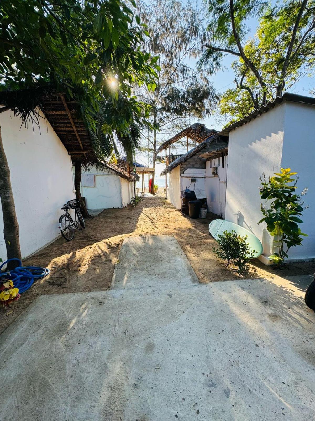 Beach Wave Hotel Arugam Bay Bagian luar foto